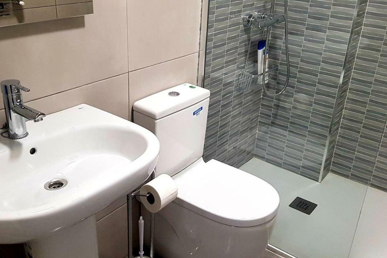 Laia Home Garaje Y Wifi Barakaldo Kültér fotó
